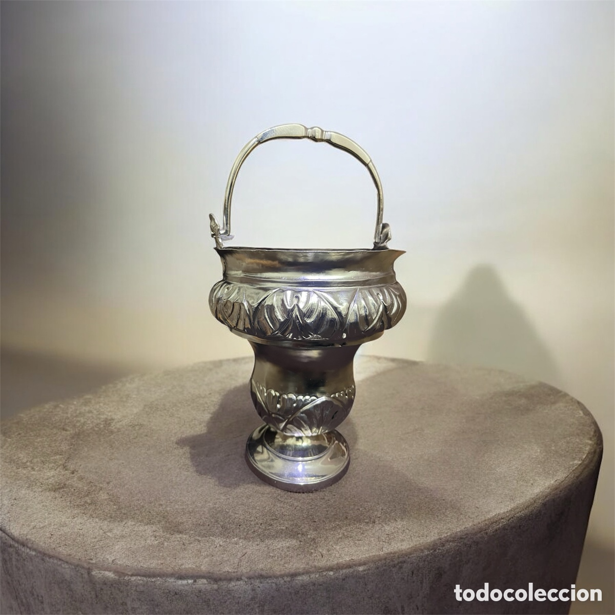 Antig&uuml;edades: Acetre metal plateado - Foto 3