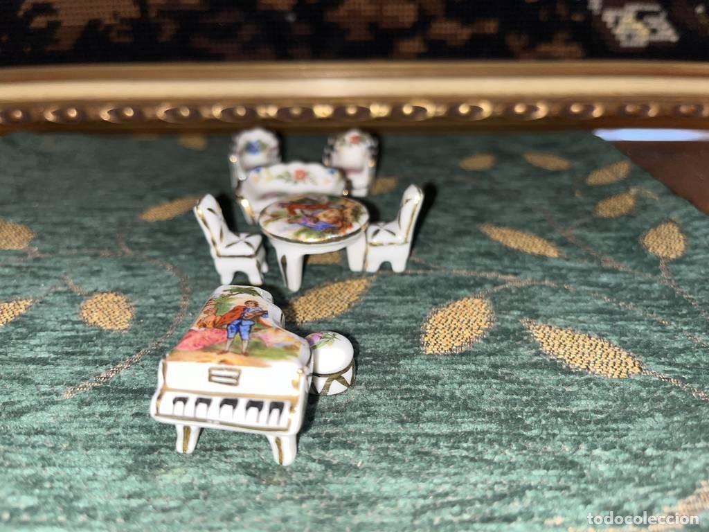 Antig&uuml;edades: MINIATURAS DE PORCELANA - Foto 2