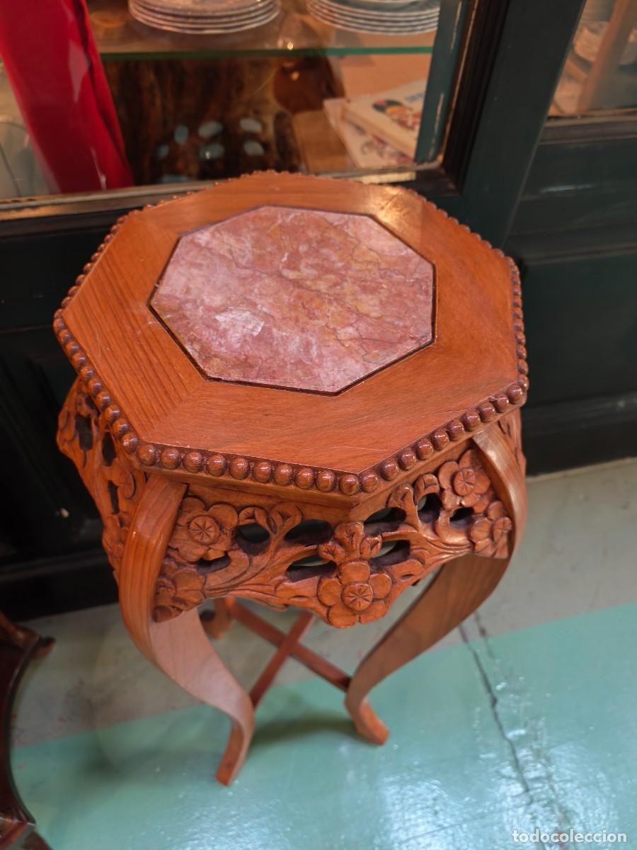 Antig&uuml;edades: Peana macetero de madera con base de m&aacute;rmol. - Foto 2
