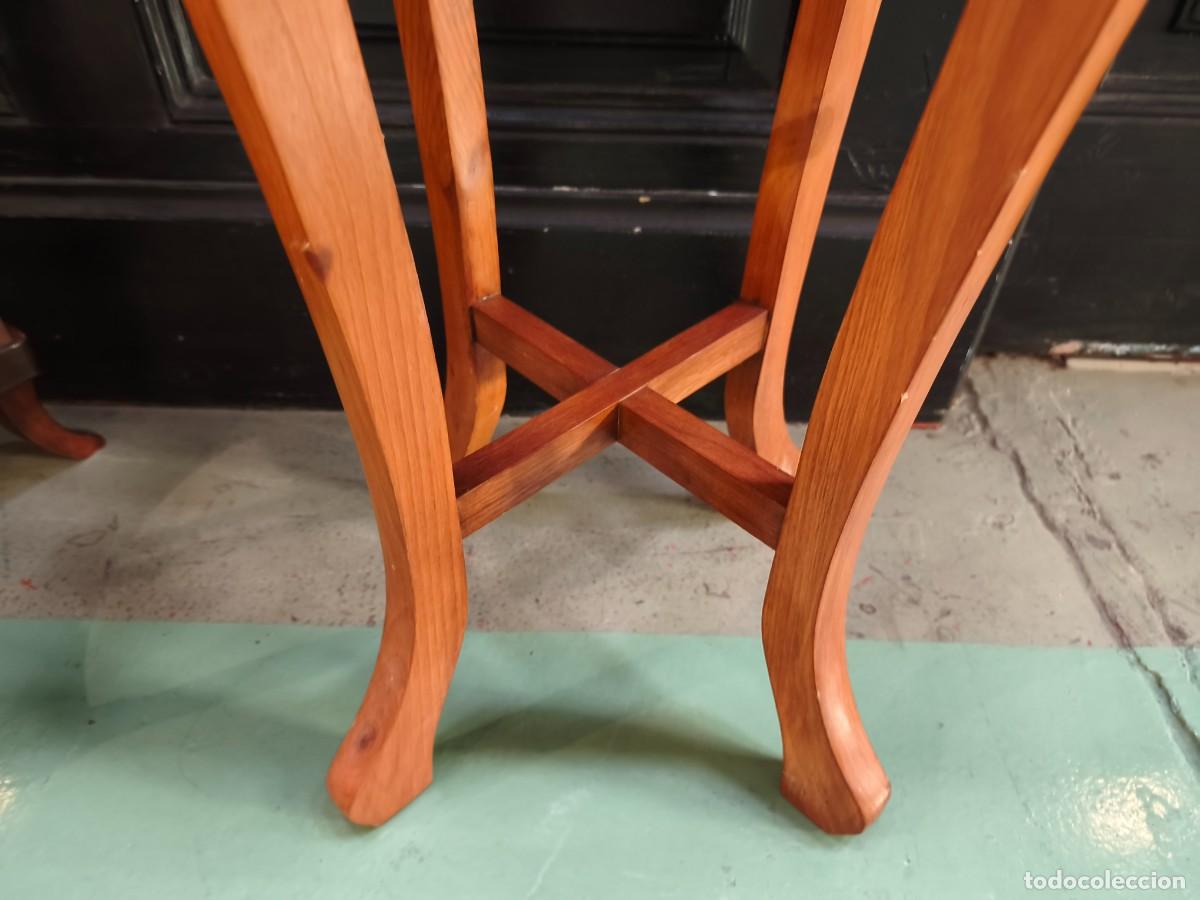 Antig&uuml;edades: Peana macetero de madera con base de m&aacute;rmol. - Foto 4