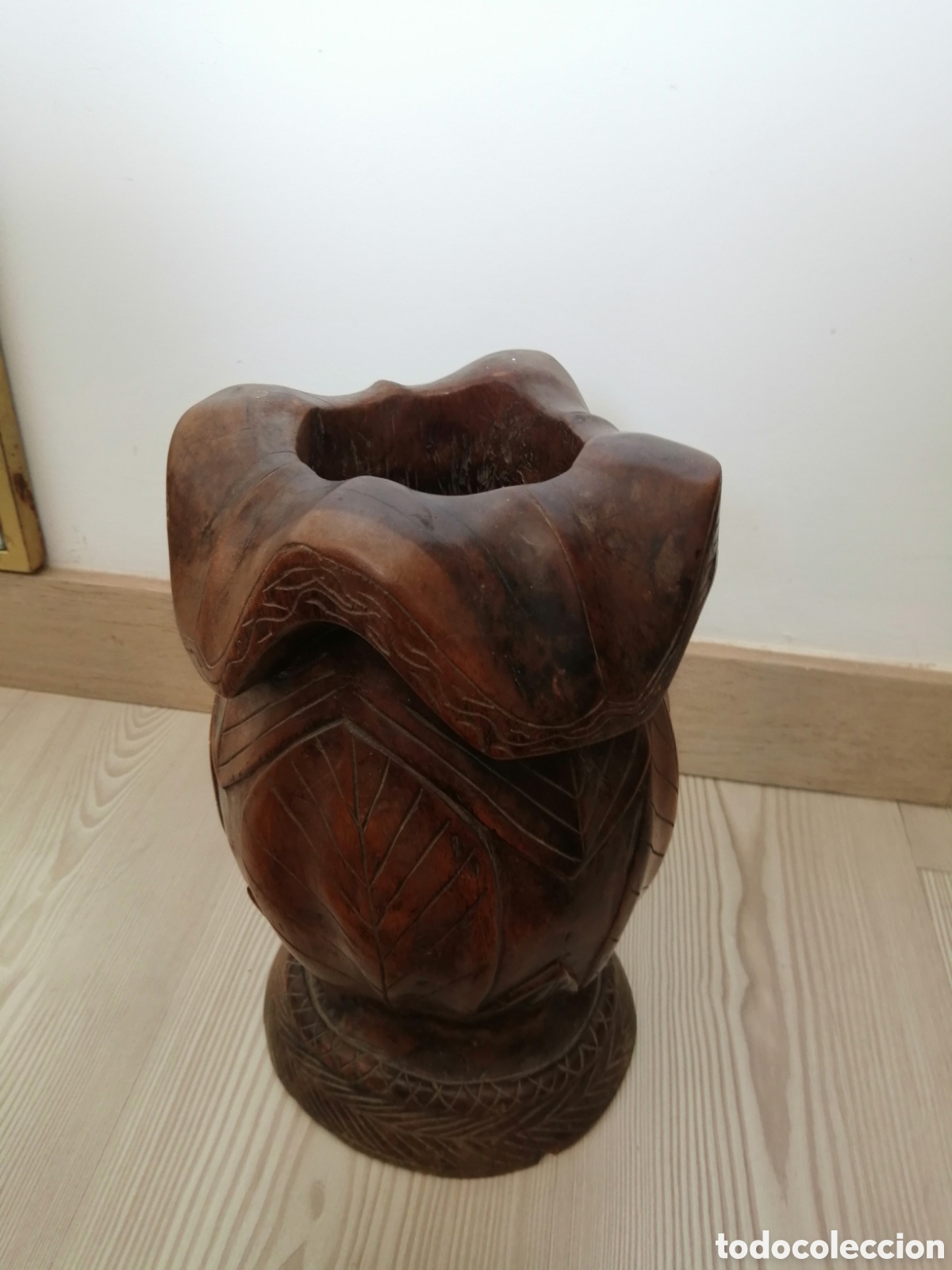 Antig&uuml;edades: Jarron r&uacute;stico de madera maciza. Tallado - Foto 1