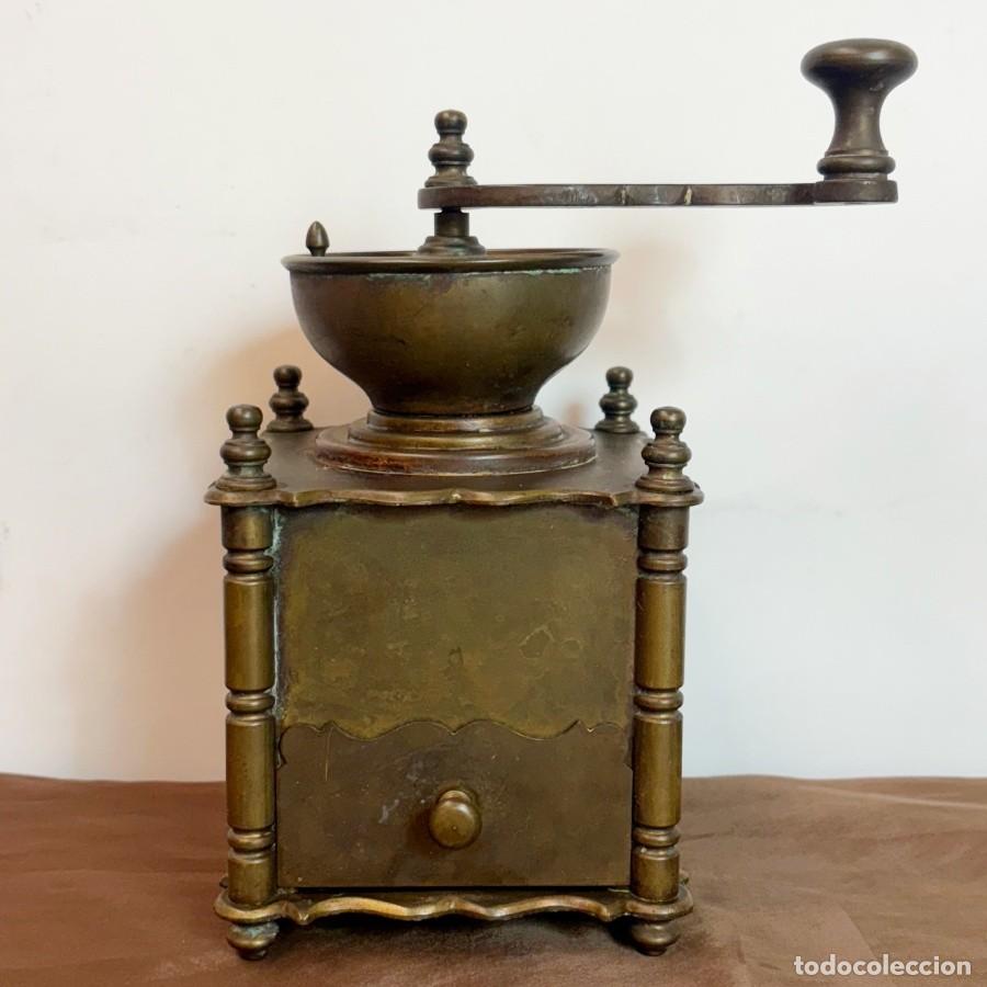 Antig&uuml;edades: Molinillo de Caf&eacute; Antiguo en Metal - Foto 1