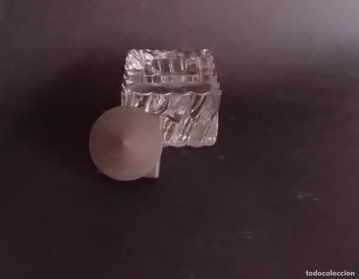 Antig&uuml;edades: Tintero de cristal y laton. - Foto 2
