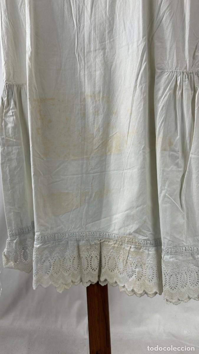 Antig&uuml;edades: Antiguo camis&oacute;n bordado - Foto 3