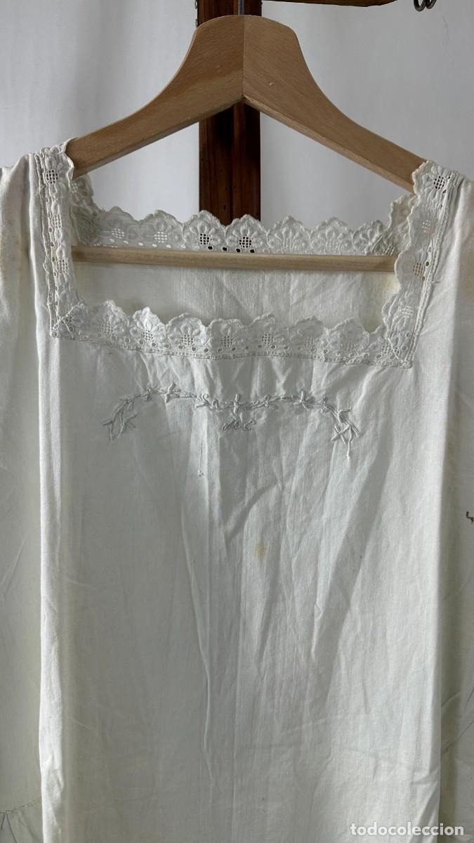 Antig&uuml;edades: Antiguo camis&oacute;n bordado - Foto 9