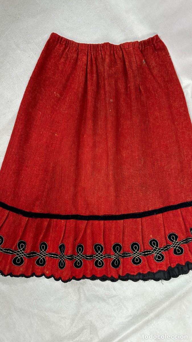 Antig&uuml;edades: Antiguo refajo rojo de estame&ntilde;a - Foto 2