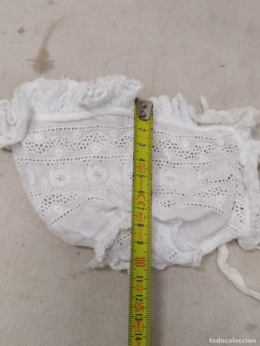 Antig&uuml;edades: Antiguo gorro de dormir de color blanco, para bebe. - Foto 8