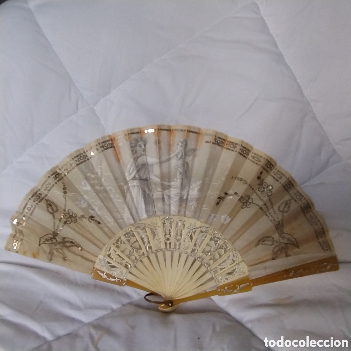 Antig&uuml;edades: Abanico modernista con estuche - Foto 1