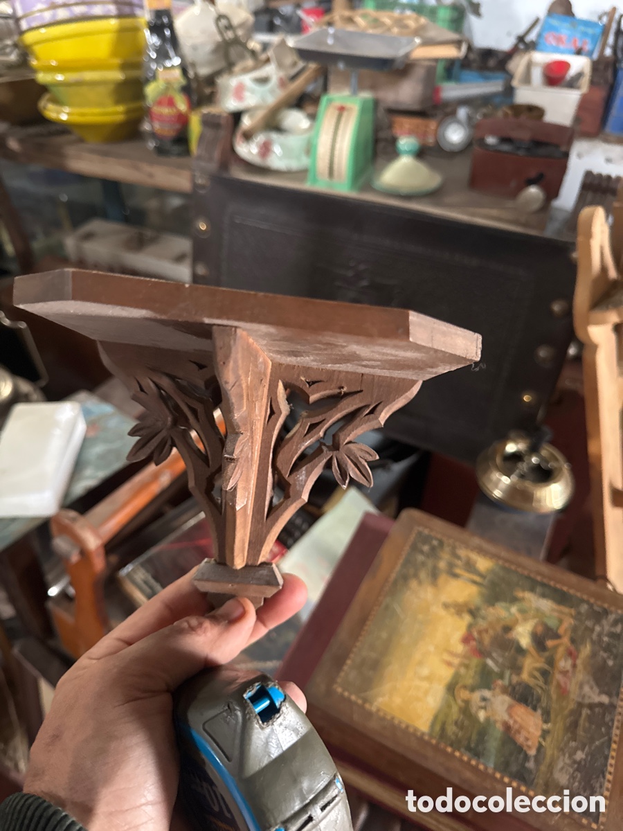 Antig&uuml;edades: Peque&ntilde;a repisa de madera - Foto 1