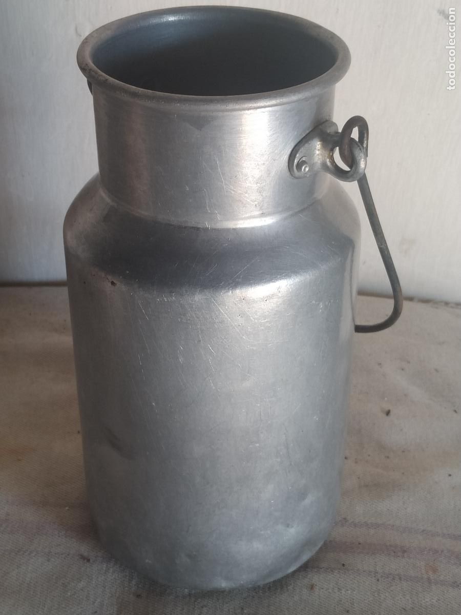 Antig&uuml;edades: Antigua lechera, de aluminio - Foto 3