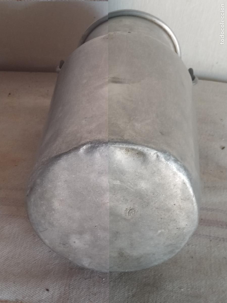 Antig&uuml;edades: Antigua lechera, de aluminio - Foto 5
