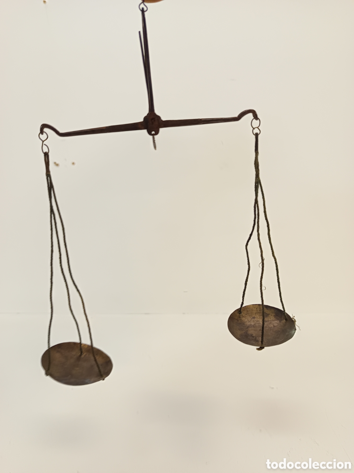 Antig&uuml;edades: Balanza antigua para pesar oro - Foto 2