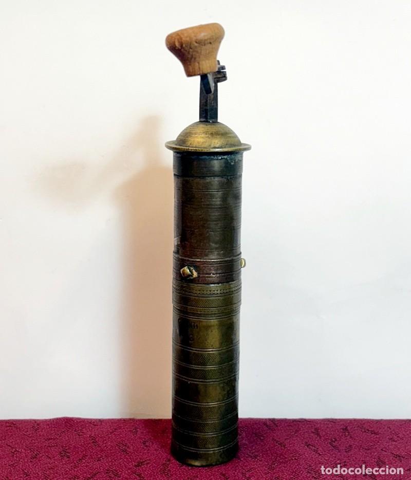 Antig&uuml;edades: Antiguo Molinillo de Estilo Otomano - Foto 3