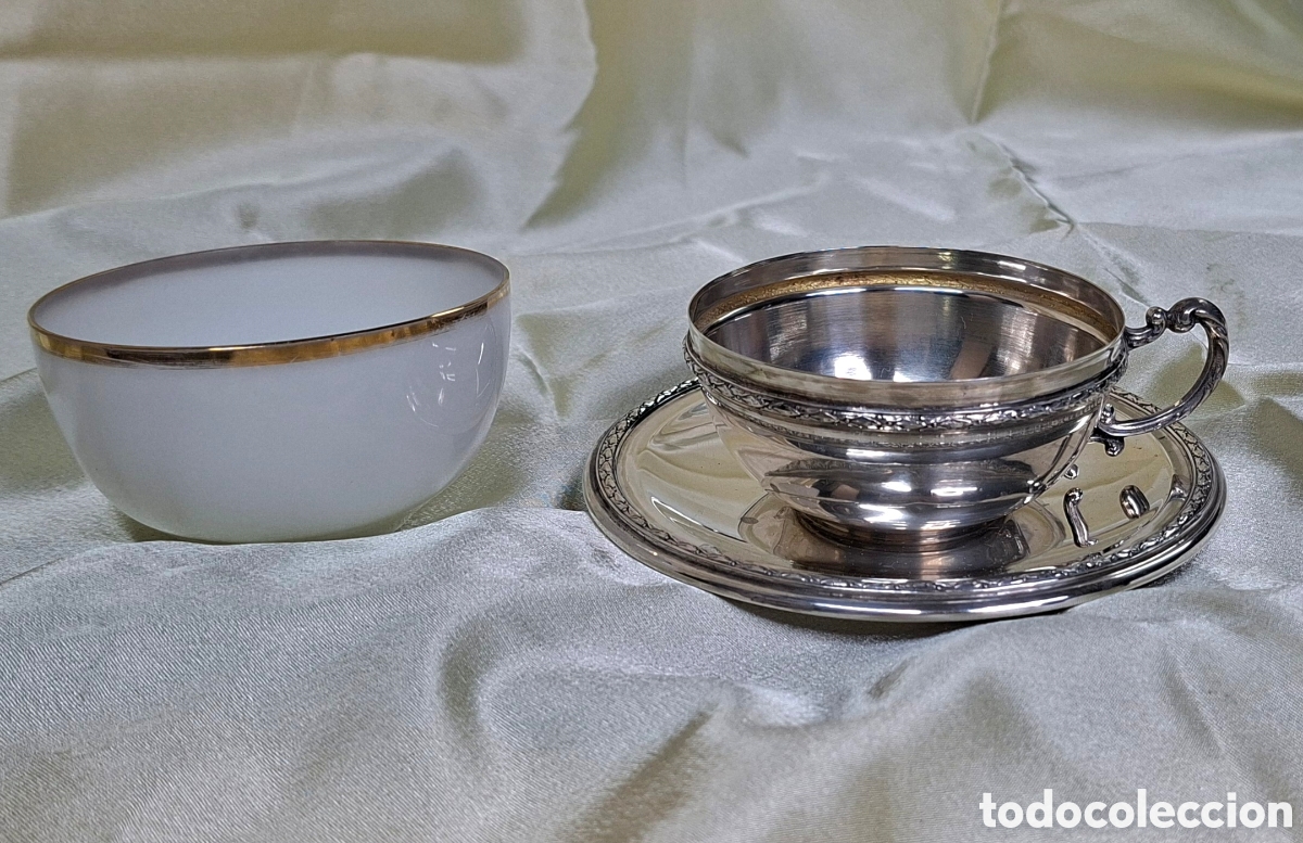 Antig&uuml;edades: Taza de plata 916 y opalina blanca - Foto 14