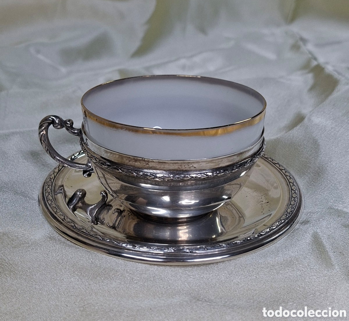 Antig&uuml;edades: Taza de plata 916 y opalina blanca - Foto 2