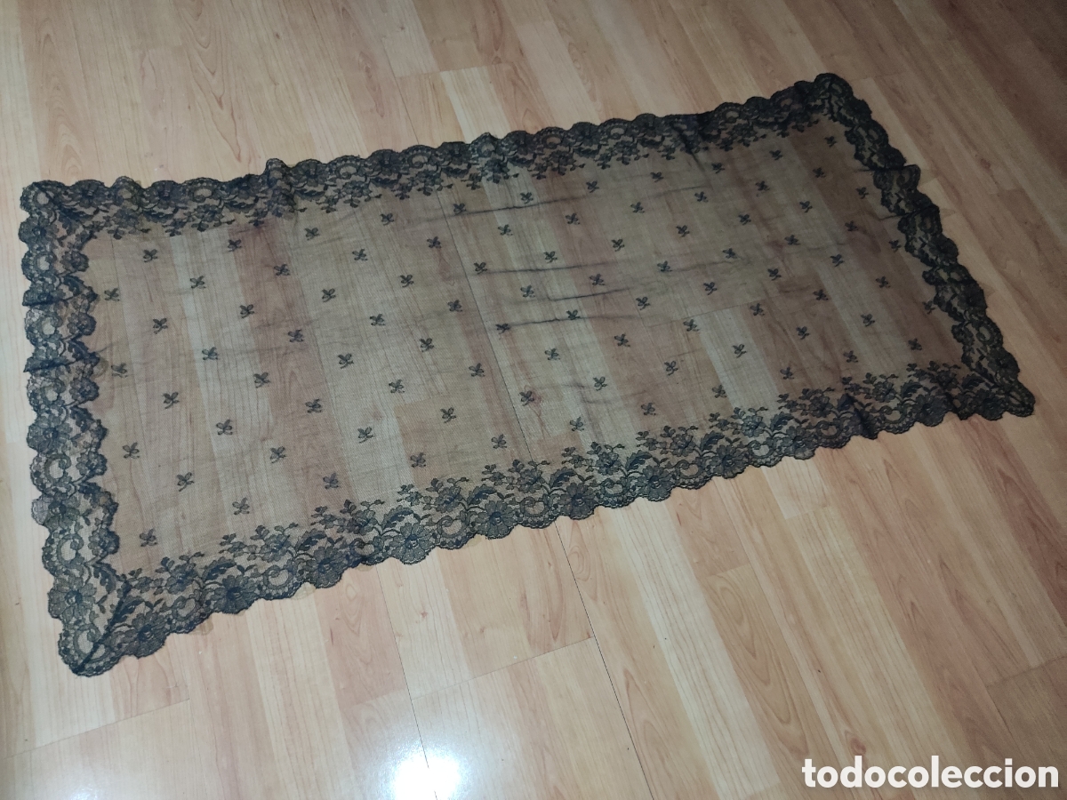 Antig&uuml;edades: Antigua mantilla negra rectangular. - Foto 6