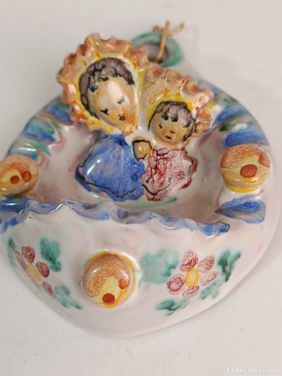 Antig&uuml;edades: BENDITERA FIRMADA VIRGEN CON NI&Ntilde;O - Foto 1
