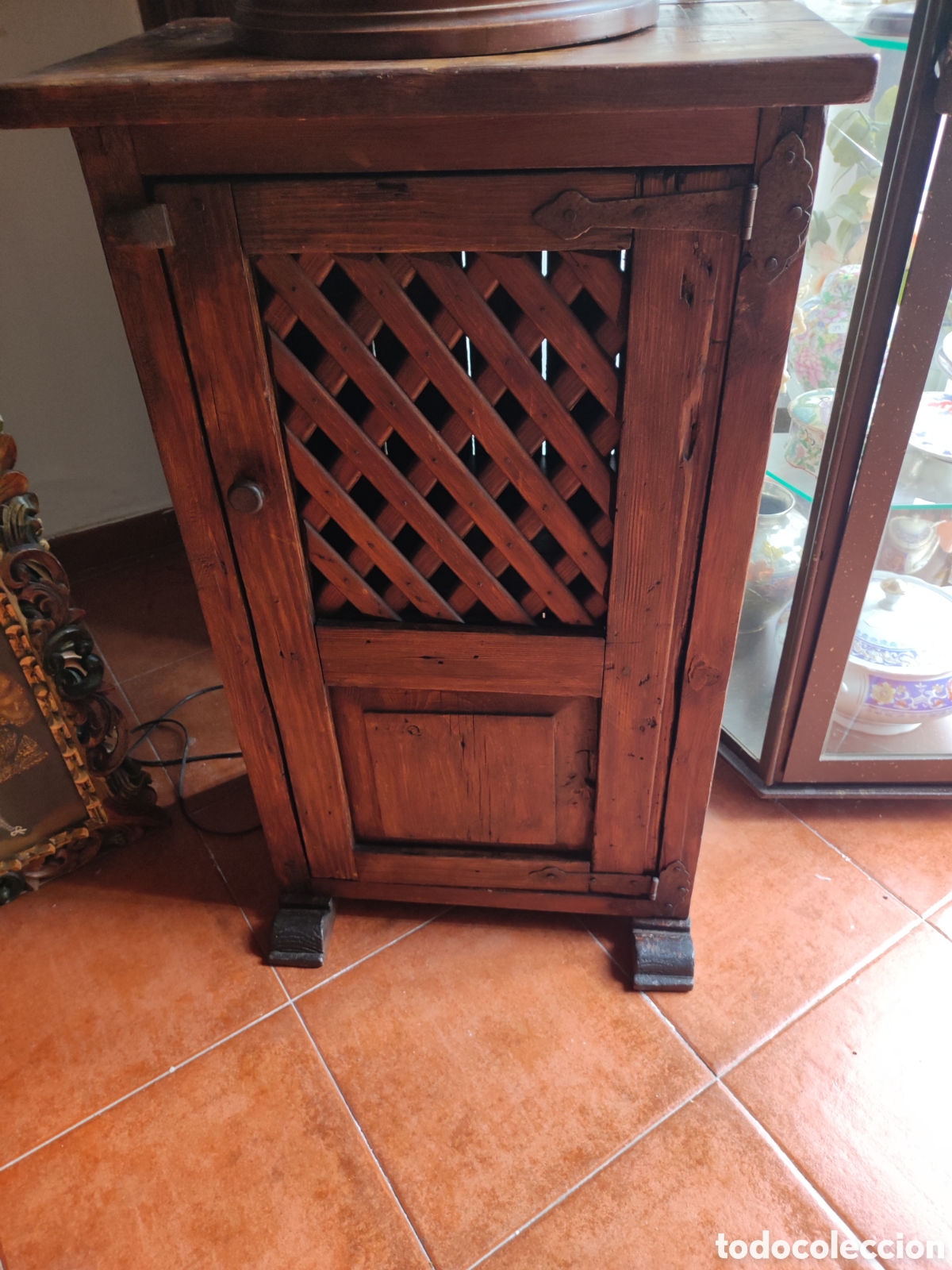Antig&uuml;edades: Mueble peque&ntilde;o celos&iacute;a - Foto 1