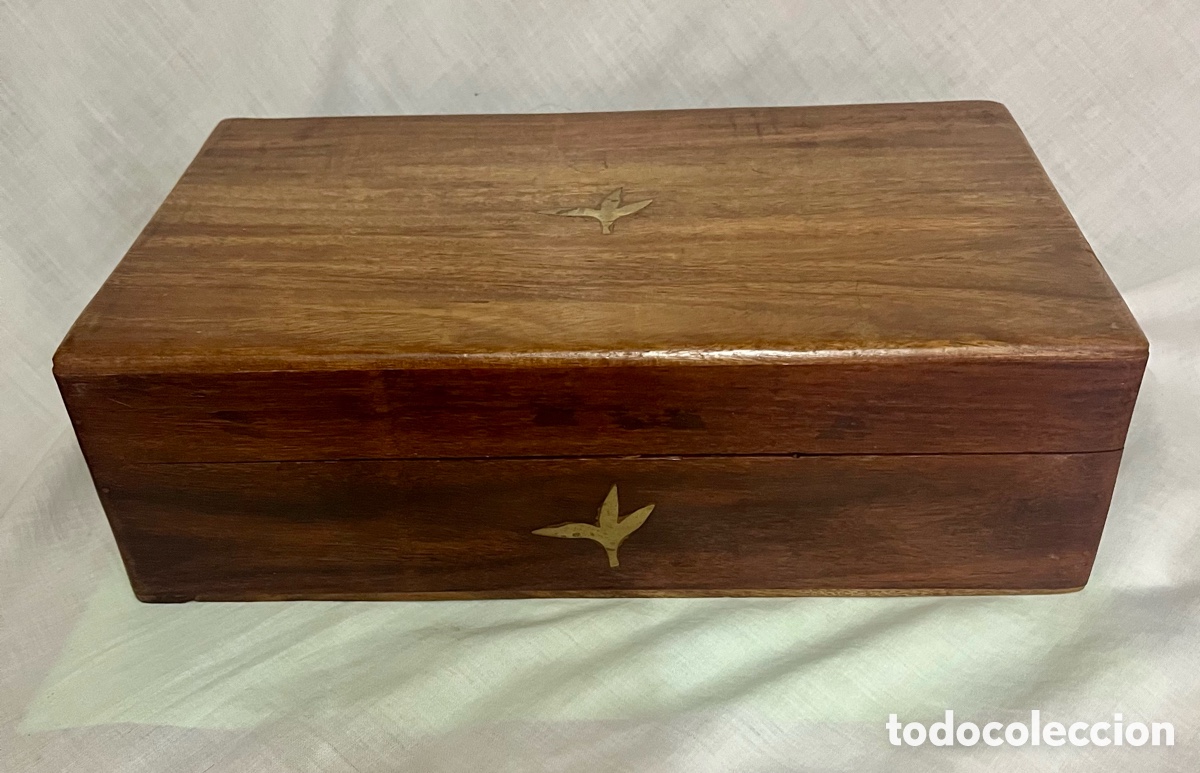 Antig&uuml;edades: GRAN CAJA DE MADERA CON COMPARTIMENTOS DIMENSIONES 30 x 17,5 cm