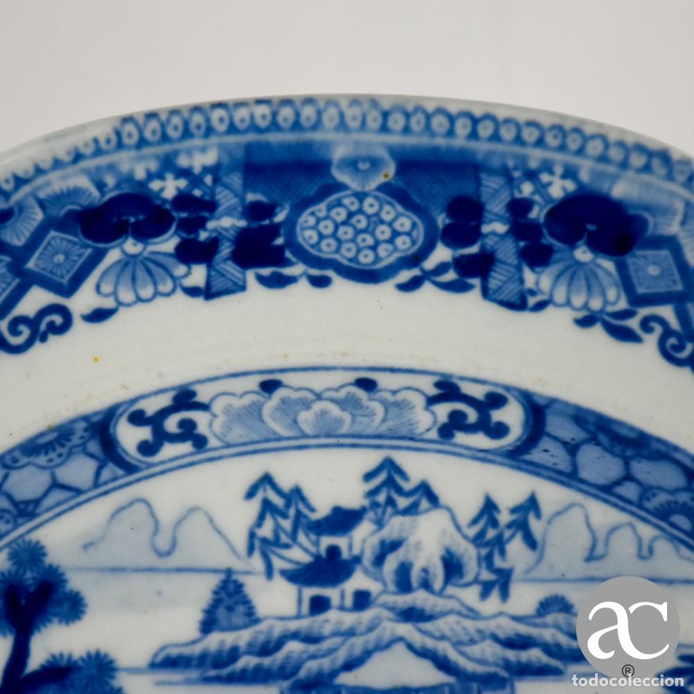 Antig&uuml;edades: Prato porcelana da China decorado com paisagens e pagodes, s&eacute;c. XIX - Foto 5