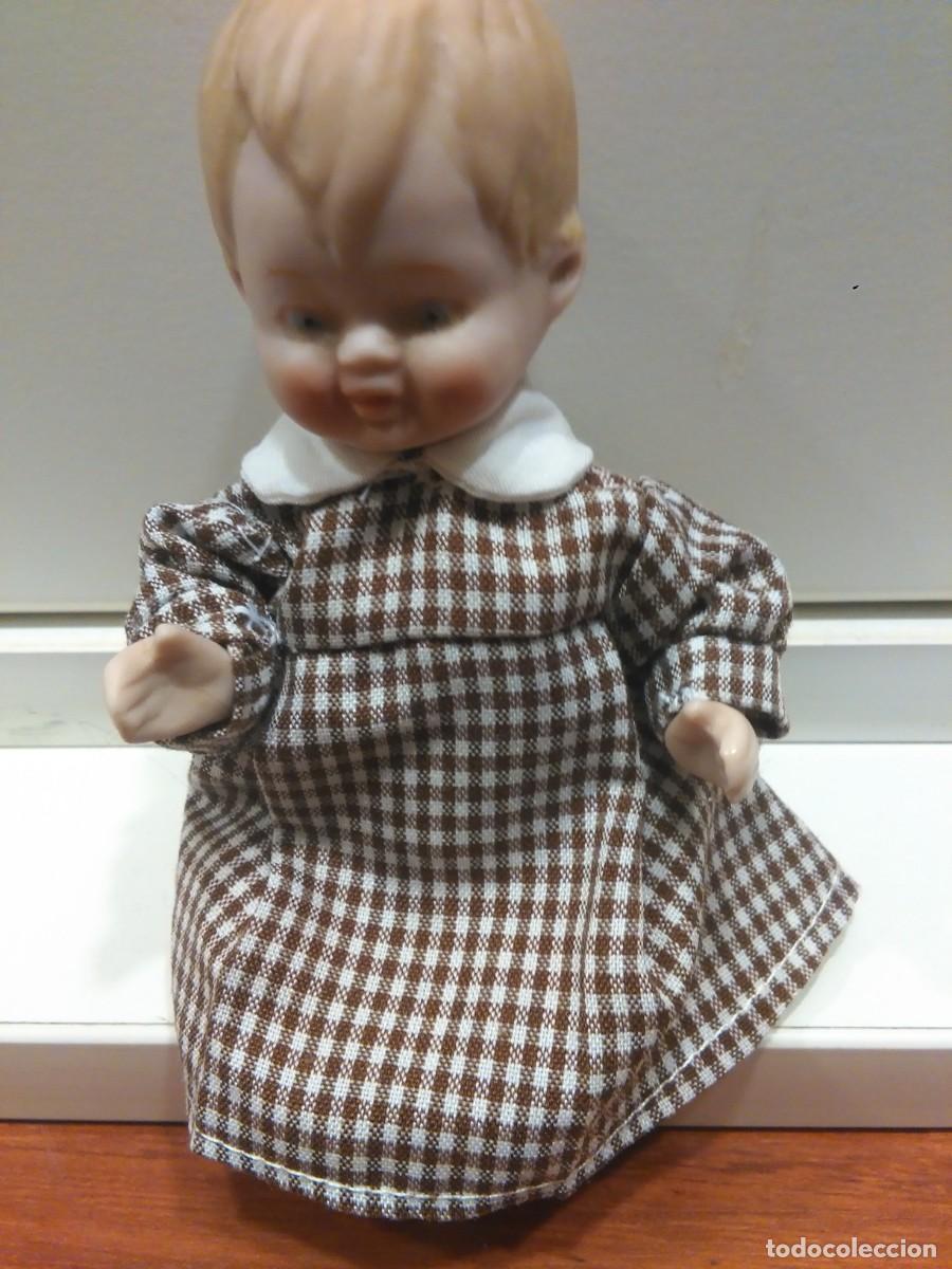 Antig&uuml;edades: mu&ntilde;eco antiguo de porcelana - Foto 1