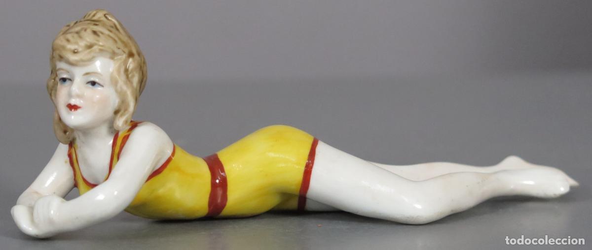 Antiguidades: MUJER BA&Ntilde;ISTA. SIGUIENDO MODELOS A&Ntilde;OS XX. PORCELANA
