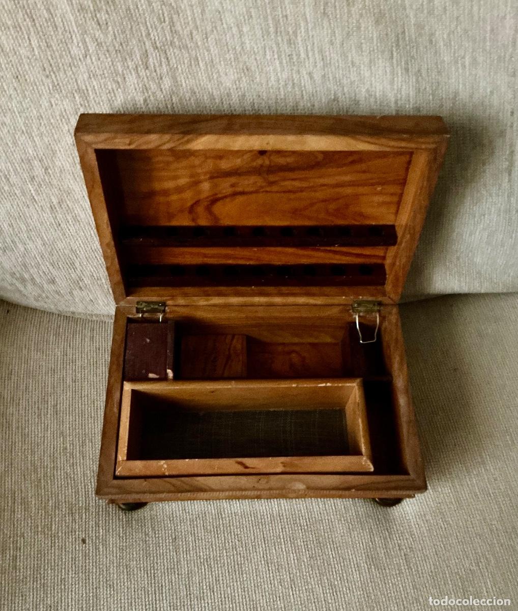 Antig&uuml;edades: Caja de madera. A&ntilde;os 70/80. - Foto 4