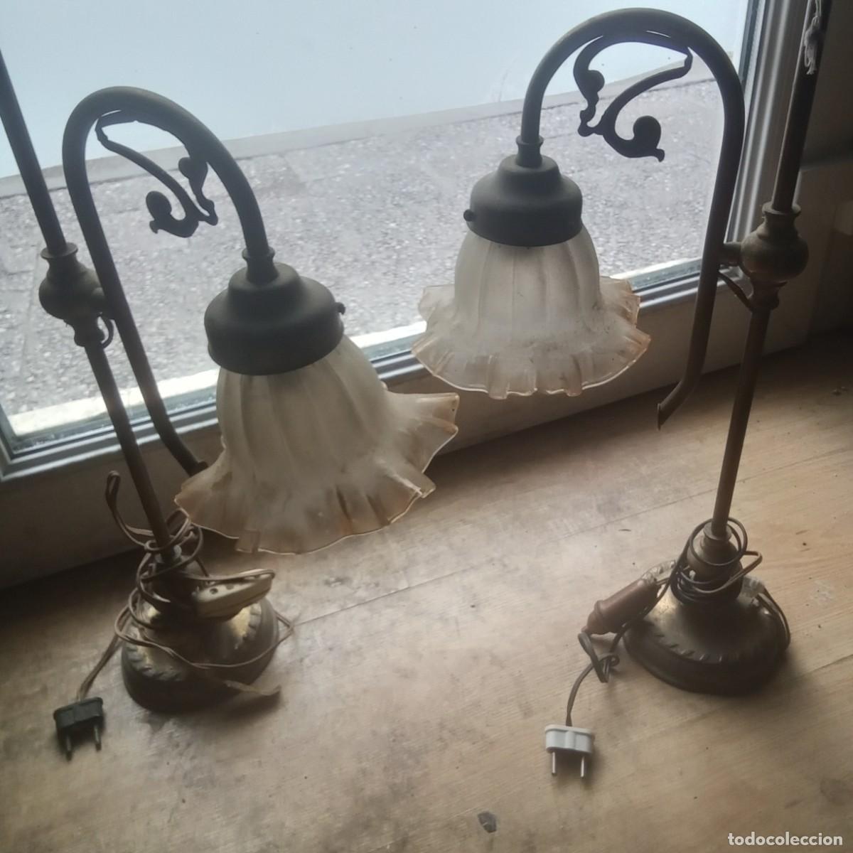 Antig&uuml;edades: 2 L&Aacute;MPARAS CON TULIPA - Foto 1