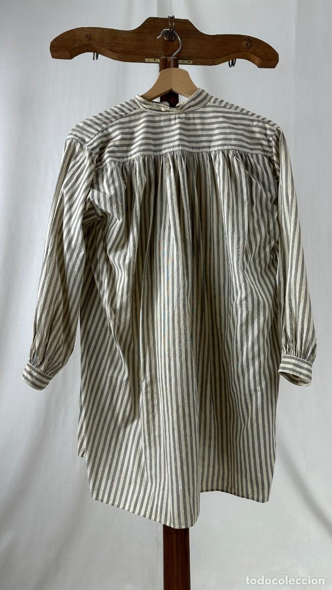 Antig&uuml;edades: Antigua camisa de rayas gris y blanco - Foto 9