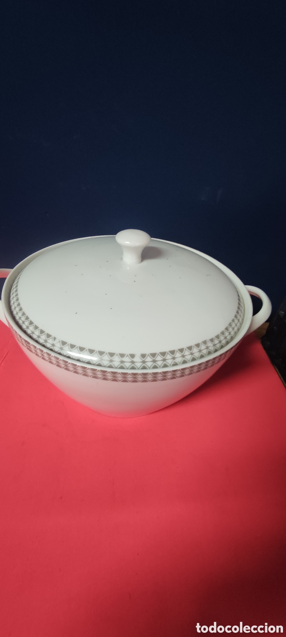 Antig&uuml;edades: Antigua sopera de porcelana - Foto 7