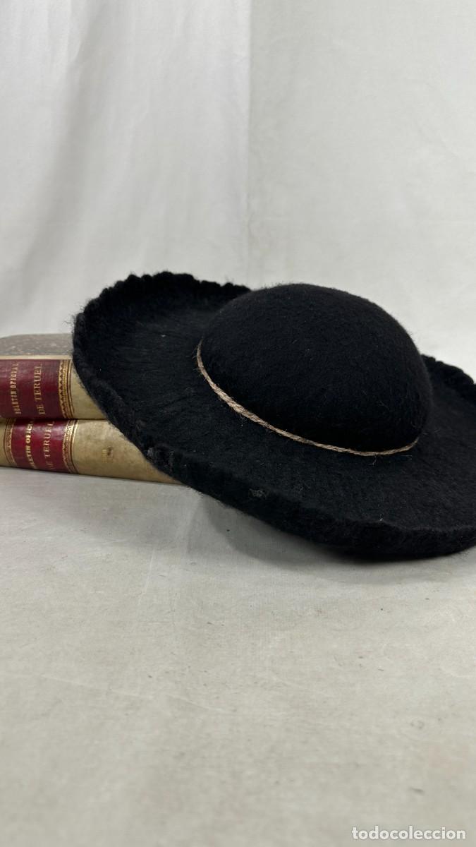 Antig&uuml;edades: Sombrero negro de ala ancha - Foto 3
