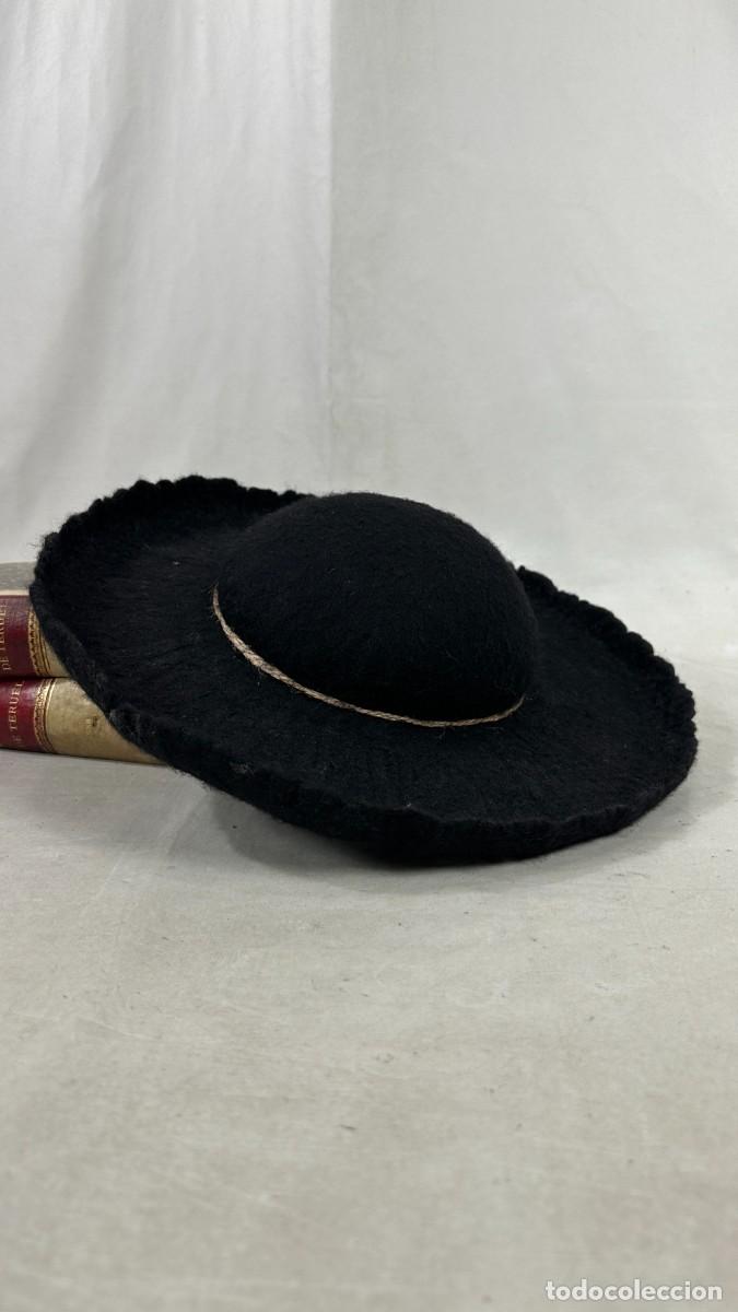 Antig&uuml;edades: Sombrero negro de ala ancha - Foto 4