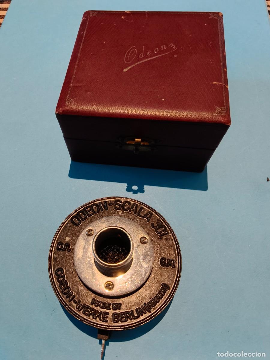 Antig&uuml;edades: Reproductor de diafragma de gramofono. marca odeon. - Foto 1
