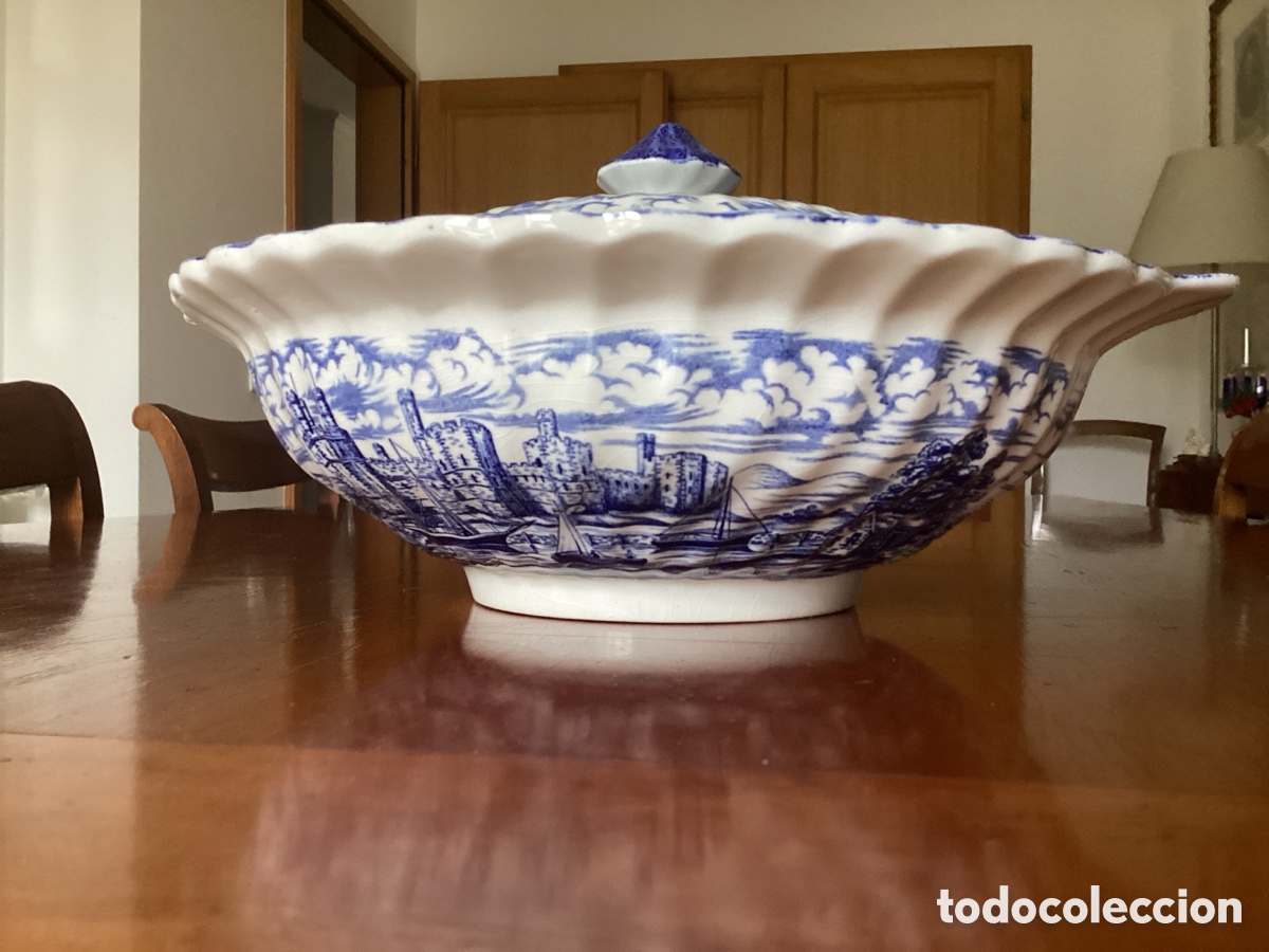 Antiques: Sopera en azul y blanco, con motivo de castillos antiguos de British Anchor. old Britain Castles