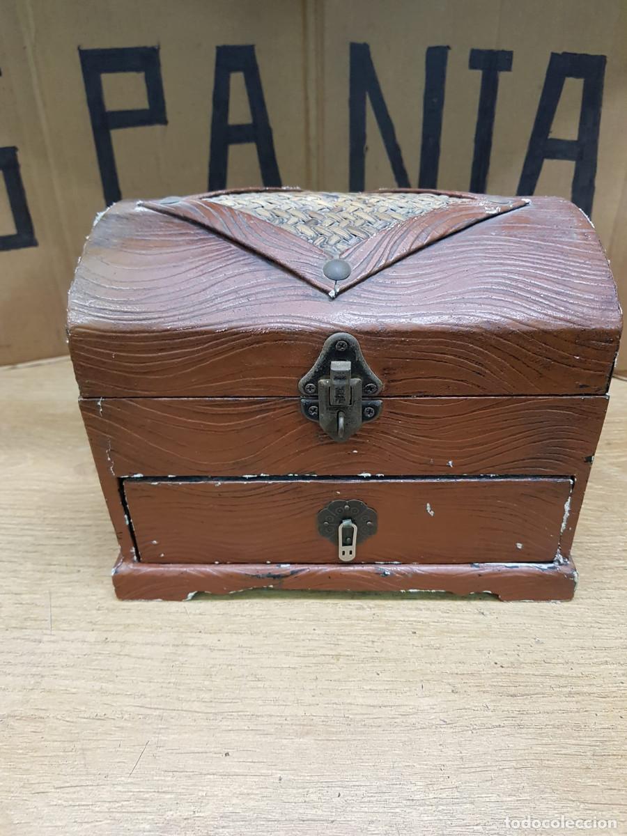 Antig&uuml;edades: ANTIGUO JOYERO DE MADERA - Foto 1