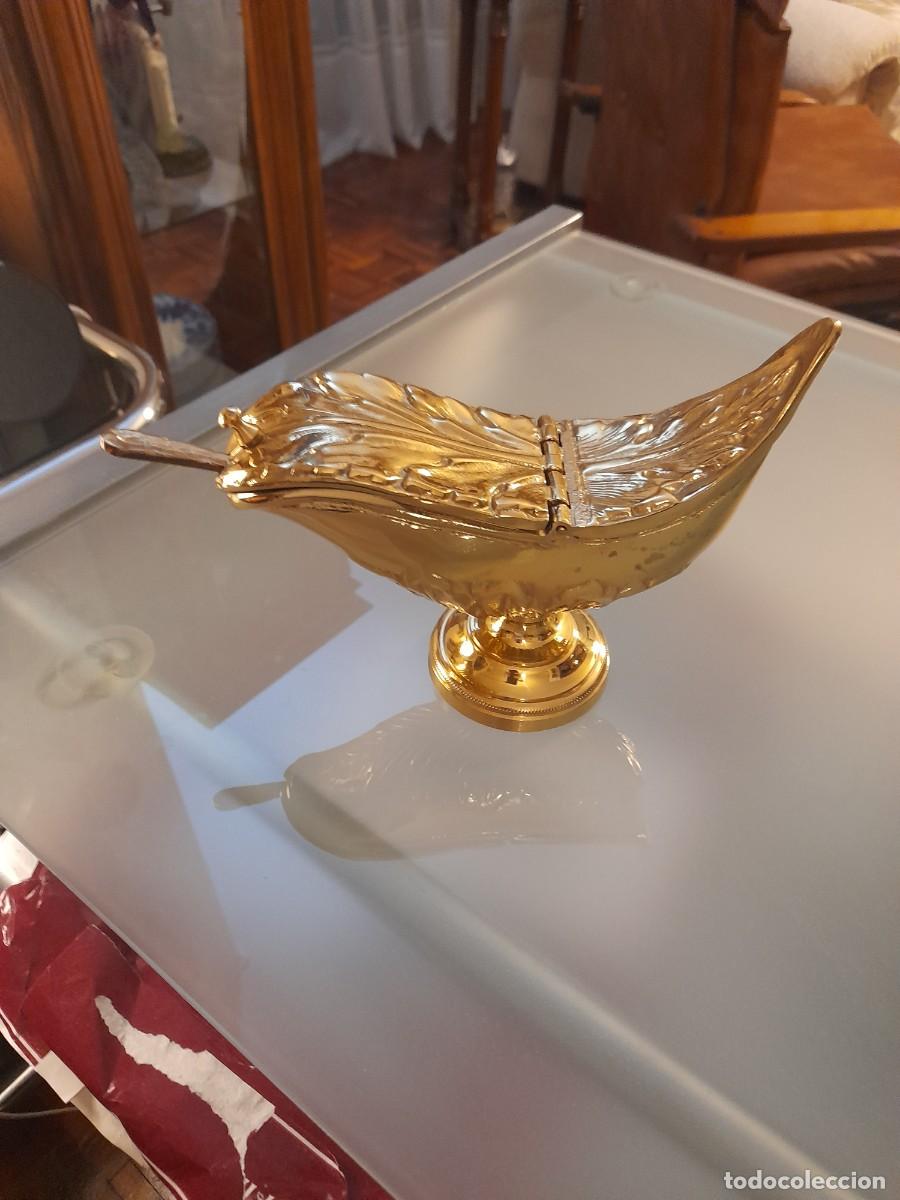 Antig&uuml;edades: Naveta Lit&uacute;rgica en bronce - Foto 1