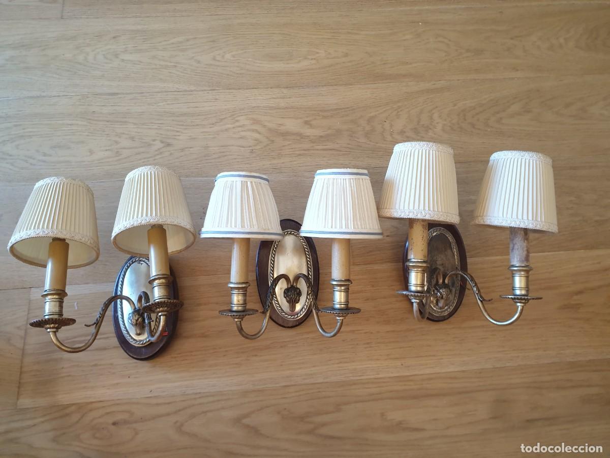 Antig&uuml;edades: 3 APLIQUES DE PARED LAMPARAS DE BRONCE CON CABEZA DE CABRA - Foto 2