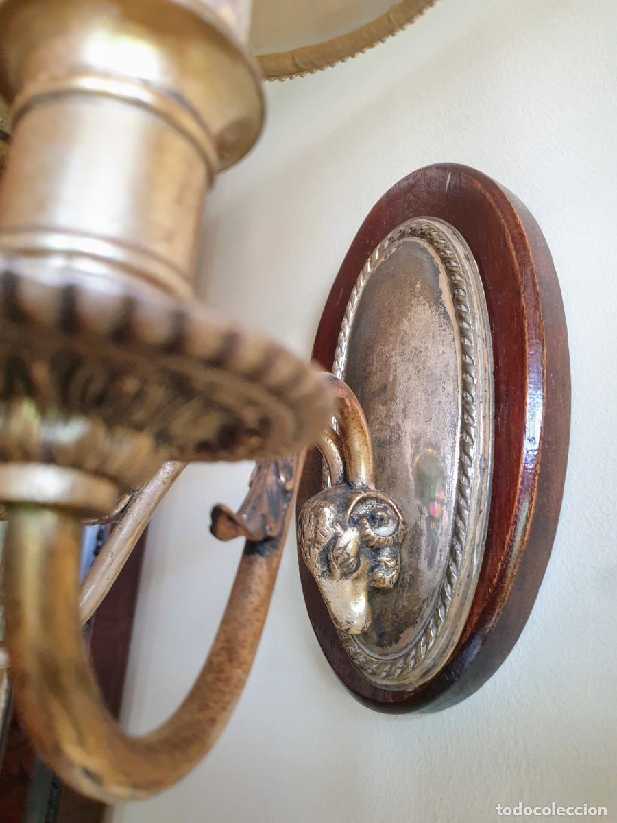 Antig&uuml;edades: 3 APLIQUES DE PARED LAMPARAS DE BRONCE CON CABEZA DE CABRA - Foto 11