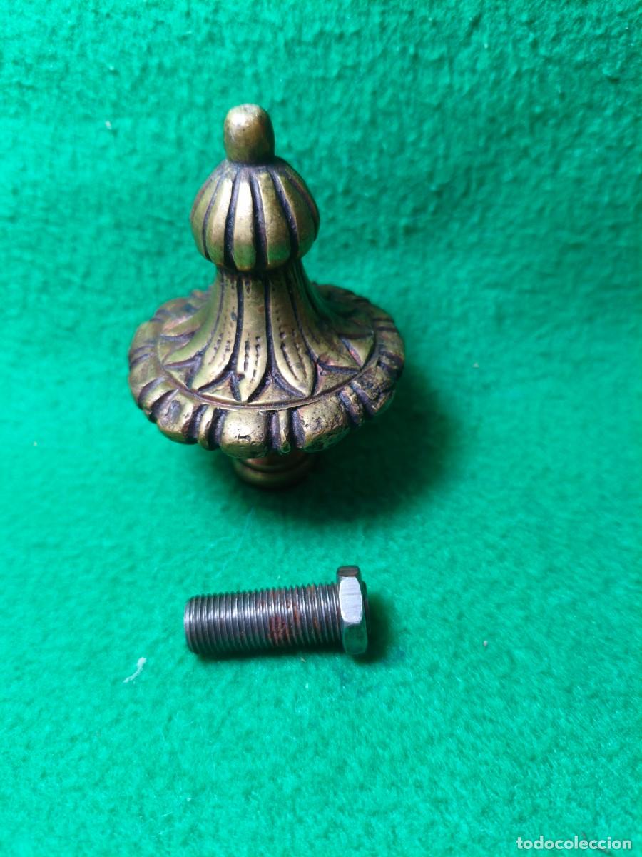 Antig&uuml;edades: ANTIGUO REMATE DE LAMPARA EN BRONCE. - Foto 4