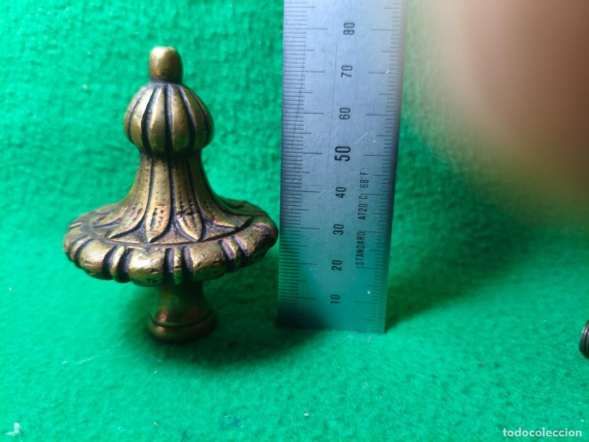 Antig&uuml;edades: ANTIGUO REMATE DE LAMPARA EN BRONCE. - Foto 7
