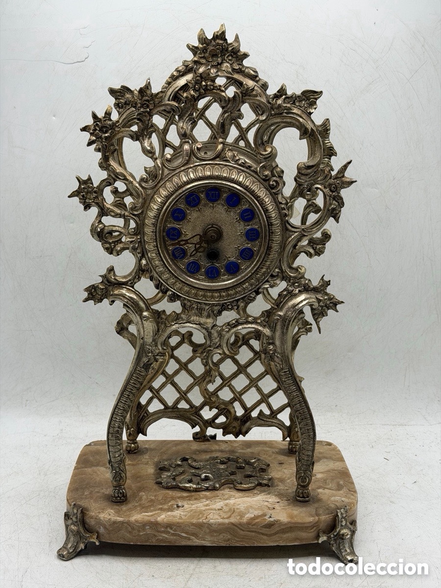 Antig&uuml;edades: Antiguo reloj de mesa de bronce - Foto 3