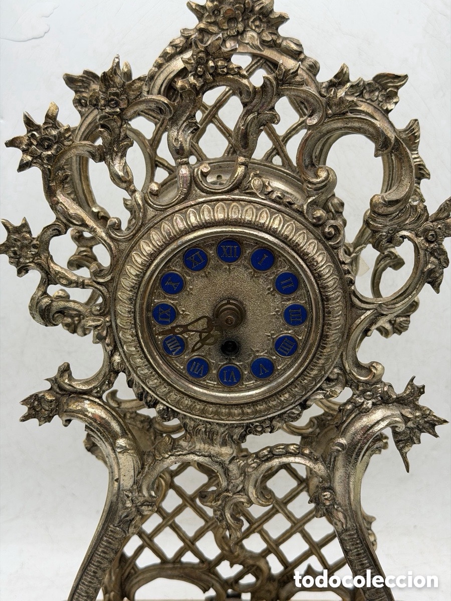 Antig&uuml;edades: Antiguo reloj de mesa de bronce - Foto 5