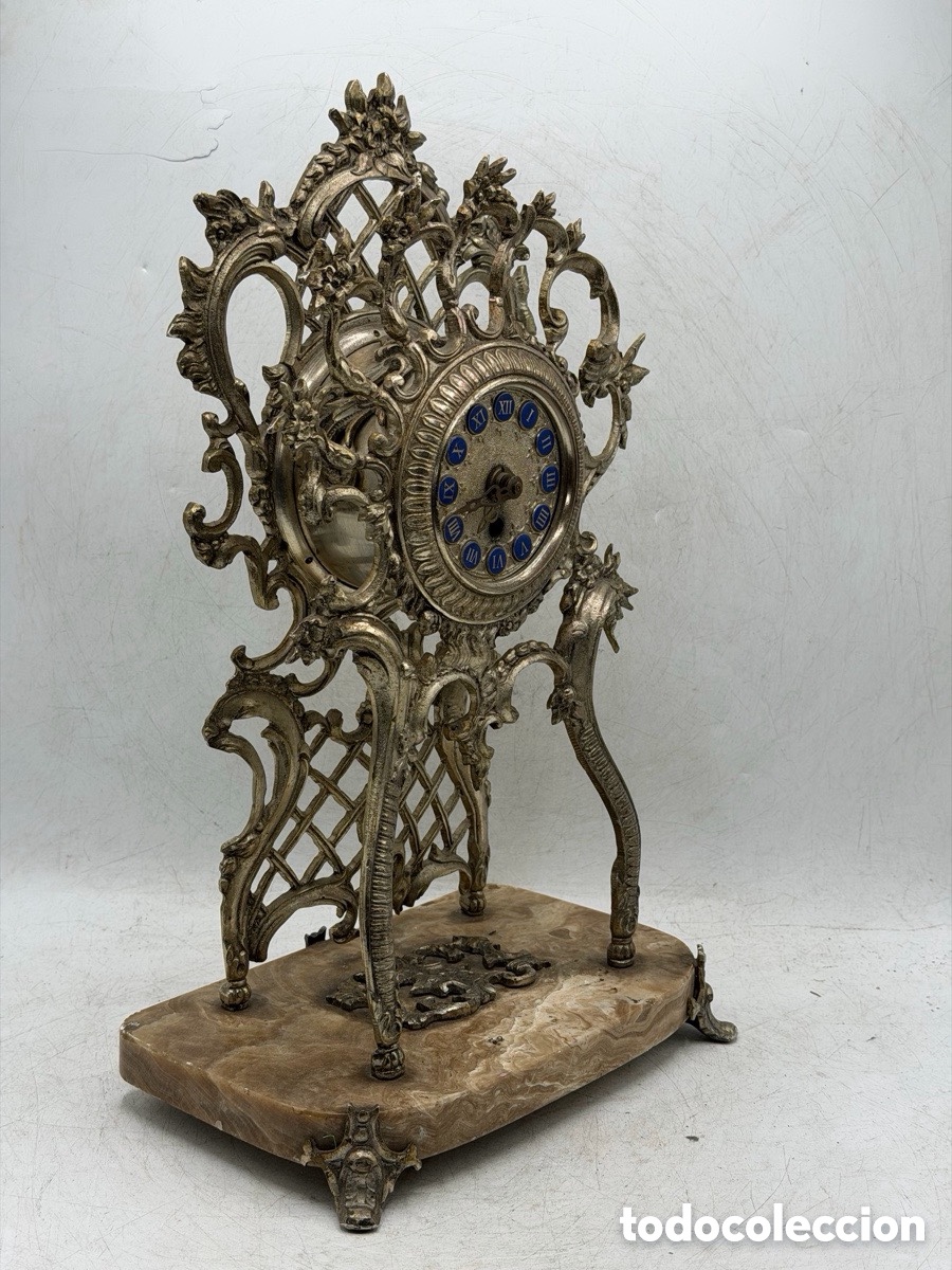 Antig&uuml;edades: Antiguo reloj de mesa de bronce - Foto 6