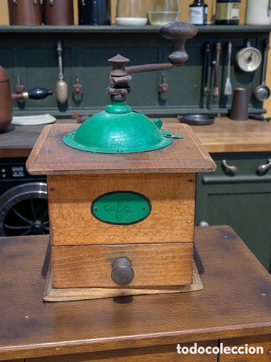 Antiquit&eacute;s: Antigua molinillo de caf&eacute;