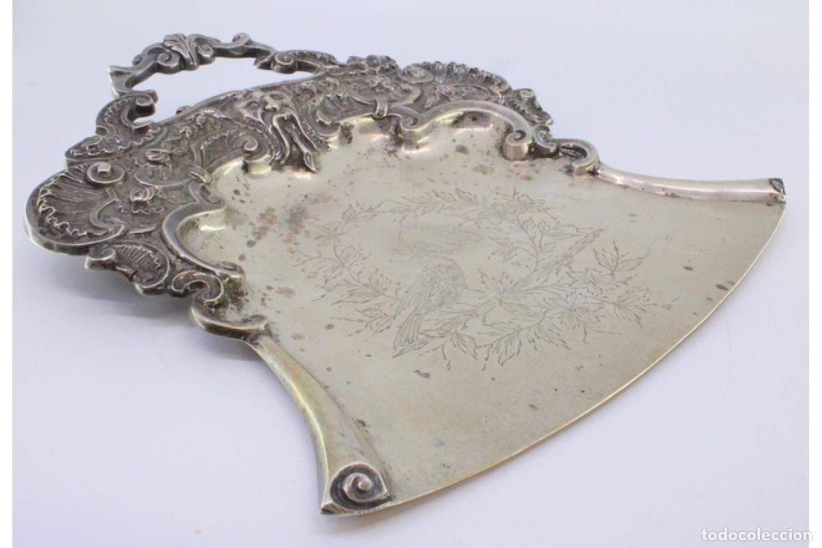 Antig&uuml;edades: Recogedor de migas de plata - Foto 2