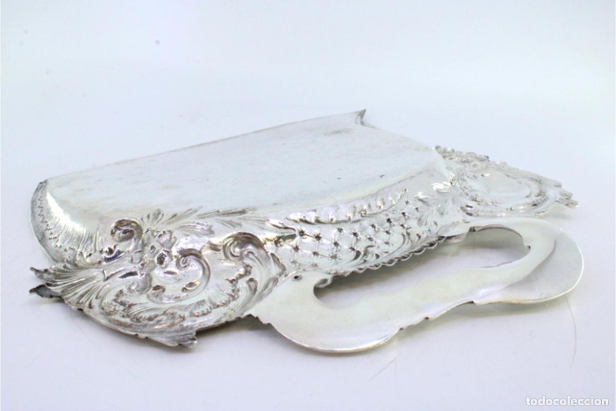 Antig&uuml;edades: Recogedor de migas de plata - Foto 3