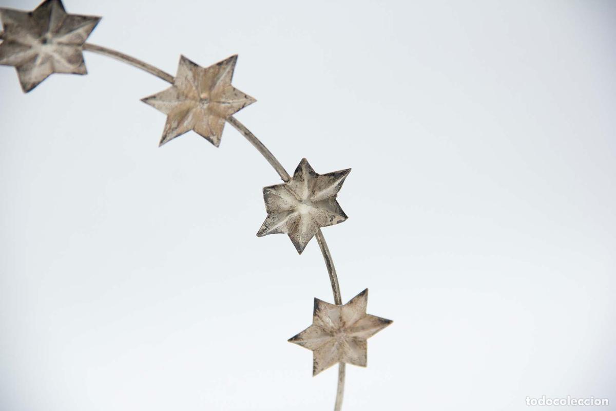 Antig&uuml;edades: Halo plateado de Nuestra Se&ntilde;ora, con estrellas. - Foto 2
