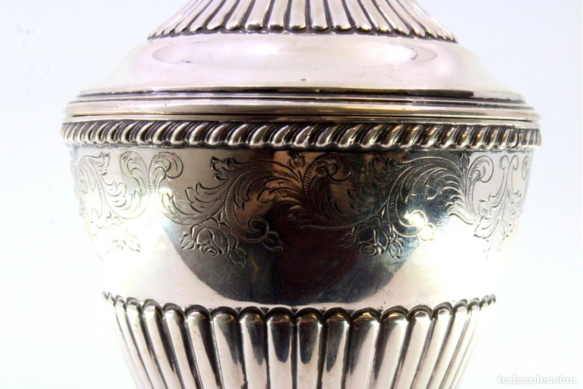Antig&uuml;edades: plato de dulces de plata - Foto 3