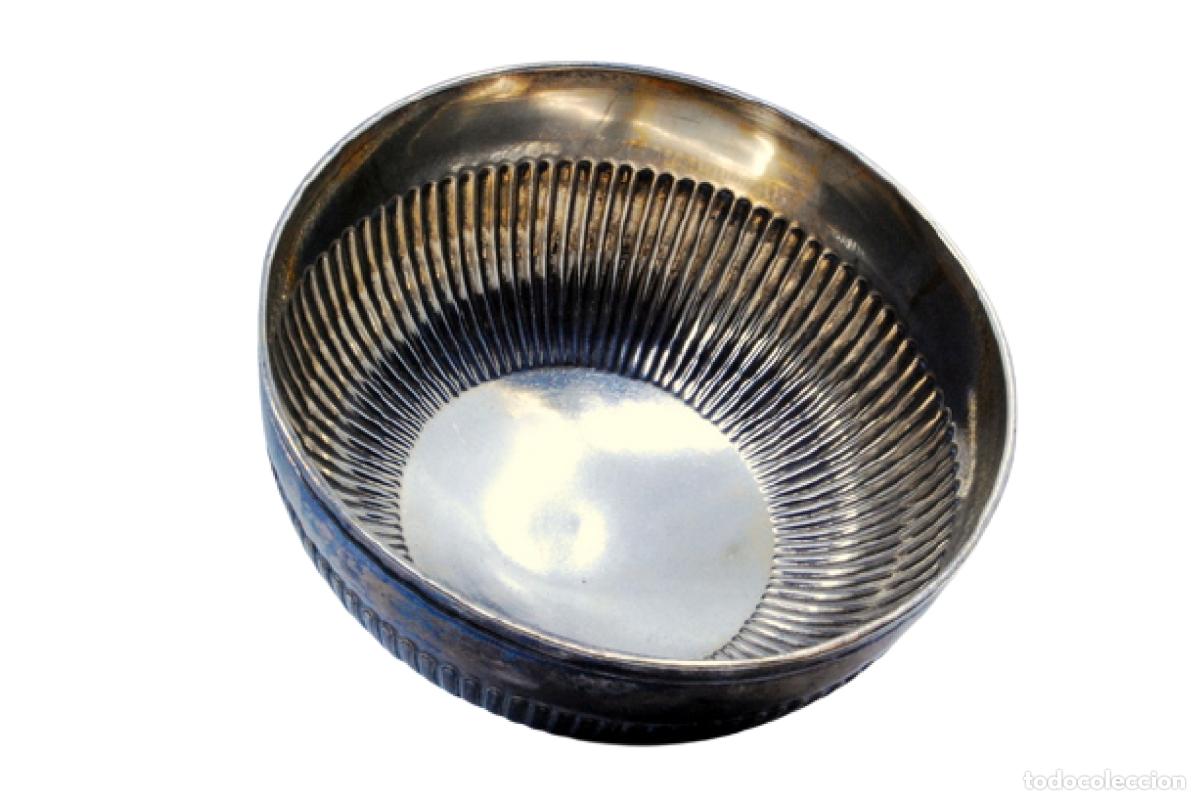 Antig&uuml;edades: plato de dulces de plata - Foto 1
