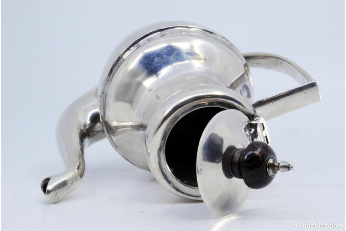 Antig&uuml;edades: Cafetera de plata - Foto 2